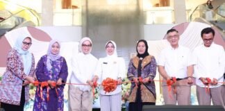 Pekan Dekranasda Tangsel Resmi Dibuka, Tinawati Ajak UMKM Perkuat Daya Saing di Era Digital