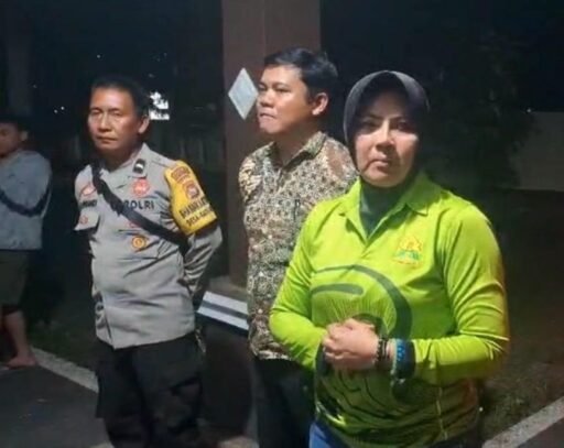 Tawuran Dipicu Salah Paham, Kapolsek Lingsar Mediasi Pelajar SMA dan SMK Sepakat Berdama Tawuran Dipicu Salah Paham, Kapolsek Lingsar Mediasi Pelajar SMA dan SMK Sepakat Berdama