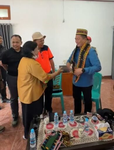 Gubernur NTB, Miq Iqbal Tunda Pulang, Pilih Lanjutkan Solidaritas di Manggarai Timur Gubernur NTB, Miq Iqbal Tunda Pulang, Pilih Lanjutkan Solidaritas di Manggarai Timur
