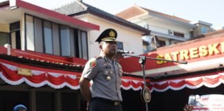 “Sedekah Itu Tameng dari Masalah” Pesan Perdana AKBP Alaiddin di Apel Pagi Polres Jember