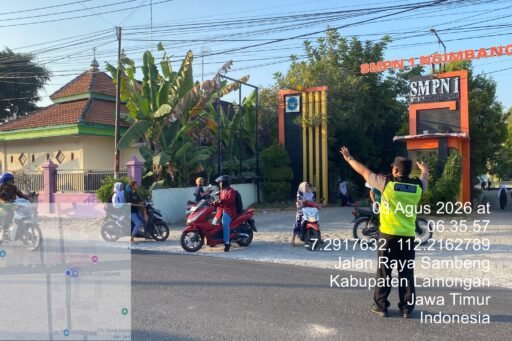 Demi Kelancaran Dan Cegah Kemacetan Polsek Ngimbang Secara Rutin Gelar Commanderwish Di Pagi Hari Demi Kelancaran Dan Cegah Kemacetan Polsek Ngimbang Secara Rutin Gelar Commanderwish Di Pagi Hari