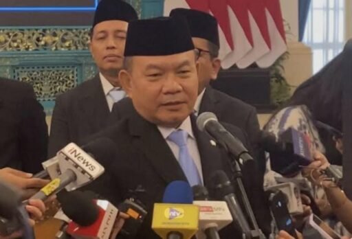 *Kepala KSP Jenderal Dudung Pimpin Peluncuran Buku dan Diskusi Undang-Undang Perekonomian Nasional* *Kepala KSP Jenderal Dudung Pimpin Peluncuran Buku dan Diskusi Undang-Undang Perekonomian Nasional*