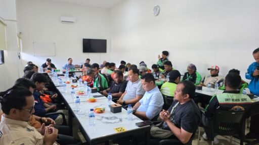 Sinergitas Ojol Sumut Ciptakan Ruang Publik yang Aman dan Kondusif Sinergitas Ojol Sumut Ciptakan Ruang Publik yang Aman dan Kondusif