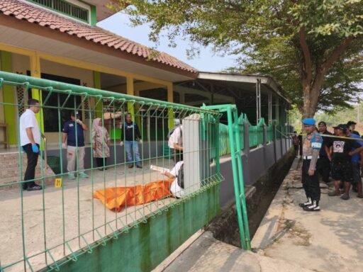 Marbot Masjid Tewas Dibacok Di Siang Bolong Marbot Masjid Tewas Dibacok Di Siang Bolong