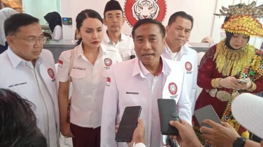 *Peringati HUT ke-1, DPP PRI Gelar Donor Darah dan Cek Kesehatan Gratis, UMKM Ikut Meriahkan Perayaan* *Peringati HUT ke-1, DPP PRI Gelar Donor Darah dan Cek Kesehatan Gratis, UMKM Ikut Meriahkan Perayaan*
