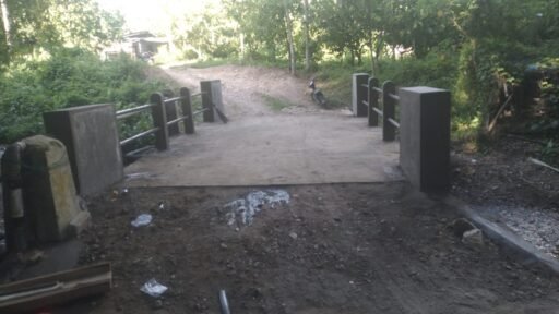 Warga Bangun Purba Segera Nikmati Akses Jembatan yang Lebih Aman Warga Bangun Purba Segera Nikmati Akses Jembatan yang Lebih Aman
