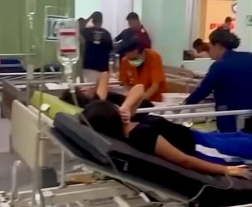 Puluhan Siswa SMAN 1 Berastagi Diduga Mengalami Gangguan Kesehatan Usai Santap MBG Puluhan Siswa SMAN 1 Berastagi Diduga Mengalami Gangguan Kesehatan Usai Santap MBG