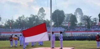 Dandim 0422/Lampung Barat Hadiri Upacara HUT ke-81 Kemerdekaan RI di Stadion Bumi Sekala Bekhak