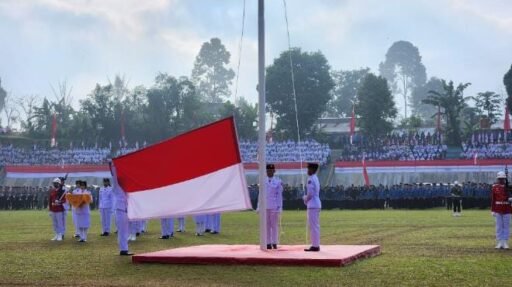 Dandim 0422/Lampung Barat Hadiri Upacara HUT ke-81 Kemerdekaan RI di Stadion Bumi Sekala Bekhak Dandim 0422/Lampung Barat Hadiri Upacara HUT ke-81 Kemerdekaan RI di Stadion Bumi Sekala Bekhak