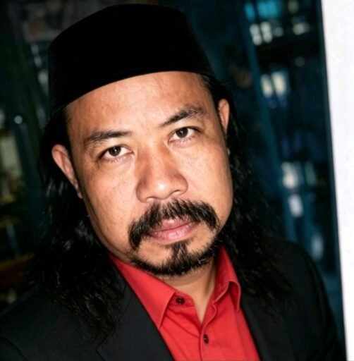 KISAH TRANSFORMASI WIJAYANTO ALIAS LIMBAD: DARI HIDUP LALAI MENJADI AKTIFIS DAKWAH YANG PATUT DITELADANI KISAH TRANSFORMASI WIJAYANTO ALIAS LIMBAD: DARI HIDUP LALAI MENJADI AKTIFIS DAKWAH YANG PATUT DITELADANI