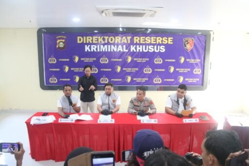 Polda Sumsel Bongkar Jaringan Solar Subsidi, 5.350 Liter Diamankan dari Gudang Penampungan di Palembang Polda Sumsel Bongkar Jaringan Solar Subsidi, 5.350 Liter Diamankan dari Gudang Penampungan di Palembang