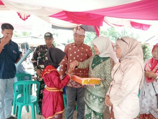 Lautan Merah Putih di PALI, Intip Kemeriahan Pesta Rakyat dan Parade Budaya Kreatif Desa Benakat Minyak! Lautan Merah Putih di PALI, Intip Kemeriahan Pesta Rakyat dan Parade Budaya Kreatif Desa Benakat Minyak!