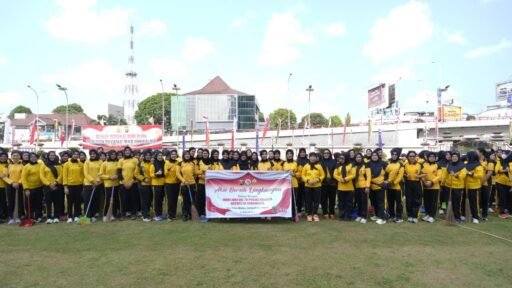 Sambut Hari Jadi ke-78 Polwan, Polwan Polda Sumsel Gelar Aksi Bersih Lingkungan Sambut Hari Jadi ke-78 Polwan, Polwan Polda Sumsel Gelar Aksi Bersih Lingkungan