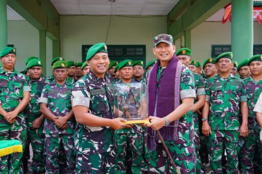 Pangdam I/BB Kunker ke Kodim 0206/Dairi, Prajurit Diminta Dukung Program Pemerintah Pangdam I/BB Kunker ke Kodim 0206/Dairi, Prajurit Diminta Dukung Program Pemerintah