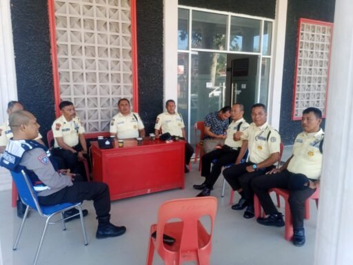 Sat Binmas Polres Nias Ajak Satpam Bantu Jaga Kamtibmas Agar Tetap Kondusif Sat Binmas Polres Nias Ajak Satpam Bantu Jaga Kamtibmas Agar Tetap Kondusif