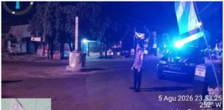 Personil Polsek Ngimbang Gencar Gelar Patroli Blue Light Guna Daya Cegah Dan Tangkal 4C Di Daerah Rawan