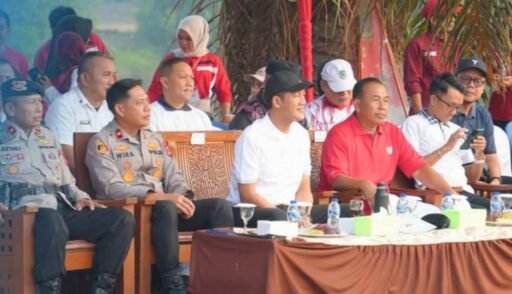 Ribuan Pelajar Padati Lomba Gerak Jalan HUT Ke-81 RI di PALI, Bupati Asgianto Siapkan Gebrakan Baru! Ribuan Pelajar Padati Lomba Gerak Jalan HUT Ke-81 RI di PALI, Bupati Asgianto Siapkan Gebrakan Baru!