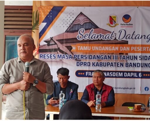 Asa, Toni Permana,SH. Konstituen Setia Mengawal Aspirasi POKIR Kedai KAKA Cipeujeuh, Kamis 20 Agustus 2026 Asa, Toni Permana,SH. Konstituen Setia Mengawal Aspirasi POKIR Kedai KAKA Cipeujeuh, Kamis 20 Agustus 2026