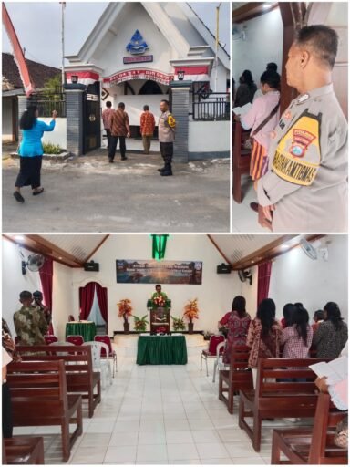 Personil Polsek Ngimbang Gelar Pengamanan Ibadah Minggu Pagi Di Gereja GKJTU Dan GJWI Desa Ngasemlemahbang Personil Polsek Ngimbang Gelar Pengamanan Ibadah Minggu Pagi Di Gereja GKJTU Dan GJWI Desa Ngasemlemahbang