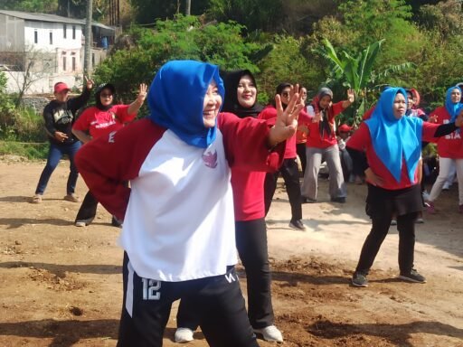 Senam Sehat HUT RI Ke-81 Bersama Hj.Elin Wati,Dewan DPRD Kab.Bandung F.PAN Jembatan Cikawao,Minggu,23:8-2026 Senam Sehat HUT RI Ke-81 Bersama Hj.Elin Wati,Dewan DPRD Kab.Bandung F.PAN Jembatan Cikawao,Minggu,23:8-2026