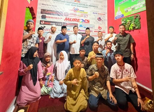 Satu Doa, Satu Keluarga: PWRI Muba dan Anak-Anak Panti Saling Merangkul di Malam Suci Satu Doa, Satu Keluarga: PWRI Muba dan Anak-Anak Panti Saling Merangkul di Malam Suci