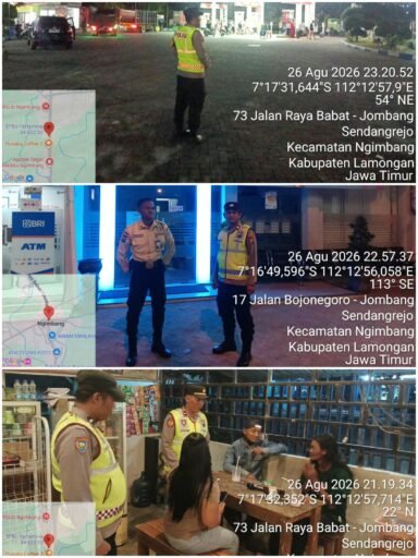 Personil Polsek Ngimbang Gencar Gelar Patroli Blue Light Guna Daya Cegah Dan Tangkal 4C Di Daerah Rawan Personil Polsek Ngimbang Gencar Gelar Patroli Blue Light Guna Daya Cegah Dan Tangkal 4C Di Daerah Rawan