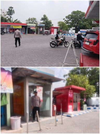 Sisir Obyek Vital Polsek Ngimbang Intensifkan Patroli Harkamtipmas Di Wilayah Ngimbang Sisir Obyek Vital Polsek Ngimbang Intensifkan Patroli Harkamtipmas Di Wilayah Ngimbang