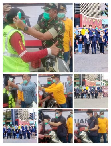 Cegah ISPA Akibat Asap KPK-M E Turun Langsung Bagikan Masker Kepada Masyarakat Cegah ISPA Akibat Asap KPK-M E Turun Langsung Bagikan Masker Kepada Masyarakat