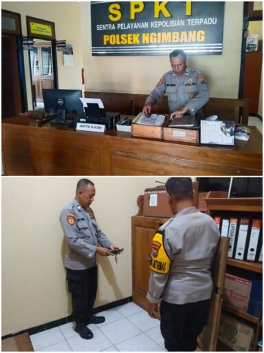 Secara Rutin Polsek Ngimbang Laksanakan Pengecekan Barang Inventaris dan Kebersihan Di Mapolsek Ngimbang Secara Rutin Polsek Ngimbang Laksanakan Pengecekan Barang Inventaris dan Kebersihan Di Mapolsek Ngimbang