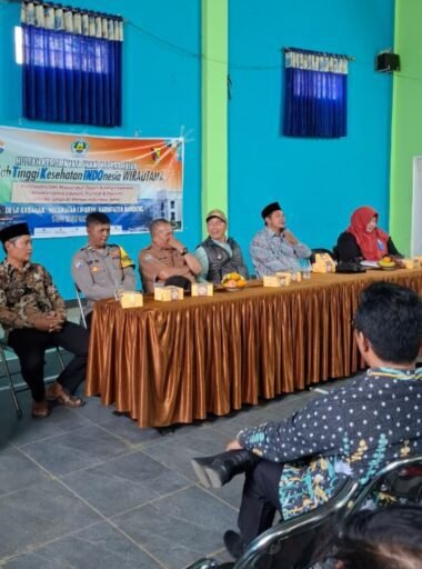153 Mahasiswa Sekolah Tinggi Kesehatan Indonesia Wirautama KKN 1-19/9/26 Desa Babakan Kec.CiparayKab.Bandung 153 Mahasiswa Sekolah Tinggi Kesehatan Indonesia Wirautama KKN 1-19/9/26 Desa Babakan Kec.CiparayKab.Bandung