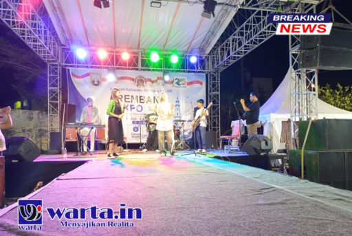 Roxendra Band Bikin Panggung Rembang Expo 2026 Bergemuruh, Gitaris Muda Badra Jadi Perhatian Roxendra Band Bikin Panggung Rembang Expo 2026 Bergemuruh, Gitaris Muda Badra Jadi Perhatian