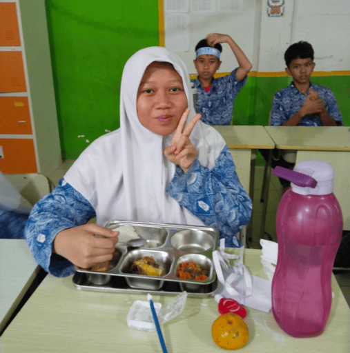 MBG SPPG Tegal Rejo 3 Semakin Disukai Siswa SMP Muhammadiyah 7 Medan MBG SPPG Tegal Rejo 3 Semakin Disukai Siswa SMP Muhammadiyah 7 Medan