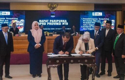 Pemprov NTB dan DPRD Sepakati Perubahan KUA-PPAS 2022 Pemprov NTB dan DPRD Sepakati Perubahan KUA-PPAS 2022