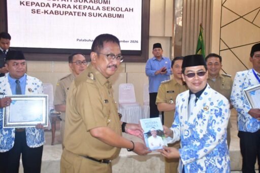 PEMBINAAN KEPALA SEKOLAH, BUPATI MINTA KEPENTINGAN PESERTA DIDIK HARUS JADI PRIORITAS PEMBINAAN KEPALA SEKOLAH, BUPATI MINTA KEPENTINGAN PESERTA DIDIK HARUS JADI PRIORITAS