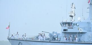 Navy Brotherhood di Selat Malaka, Dua Angkatan Laut Satu Pengawalan