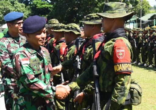 DANSATHANTAI KODAERAL X HADIRI UPACARA PENERIMAAN SATGAS PAMTAS RI-PNG YONIF 726/TAMALATEA DANSATHANTAI KODAERAL X HADIRI UPACARA PENERIMAAN SATGAS PAMTAS RI-PNG YONIF 726/TAMALATEA