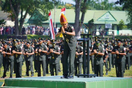 Pangdam I/BB Pimpin Penutupan Dikmata, 1.955 Siswa Resmi Jadi Prajurit TNI AD Pangdam I/BB Pimpin Penutupan Dikmata, 1.955 Siswa Resmi Jadi Prajurit TNI AD