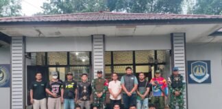 *Satgas Pamtas Yonarmed 19/Bogani Gagalkan Keberangkatan Lima PMI Nonprosedural ke Malaysia*