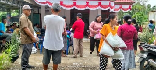 Diduga Daftar Penerima Bantuan Beras Gawu-Gawu Bo’uso Diduga Ditutupi Diduga Daftar Penerima Bantuan Beras Gawu-Gawu Bo’uso Diduga Ditutupi