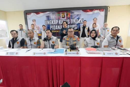 Diduga Peras Kepala Sekolah, Dua Oknum Disdik Banyuasin Ditangkap dalam OTT Diduga Peras Kepala Sekolah, Dua Oknum Disdik Banyuasin Ditangkap dalam OTT