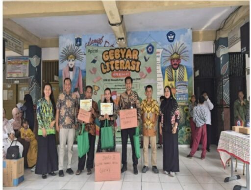 Apical Dorong Budaya Literasi Bersama Guru Siswa dan Orang Tua di Marunda Apical Dorong Budaya Literasi Bersama Guru Siswa dan Orang Tua di Marunda