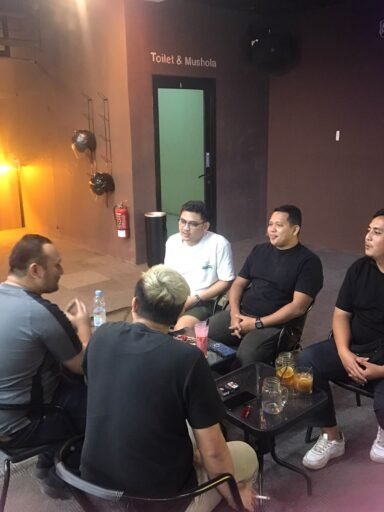 Kanit Reskrim Polsek Warudoyong Kunjungi Jogja Billiard, Bangun Sinergitas dan Komunikasi Kanit Reskrim Polsek Warudoyong Kunjungi Jogja Billiard, Bangun Sinergitas dan Komunikasi