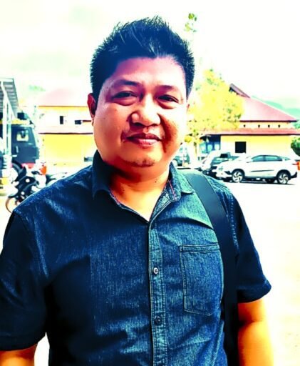 Dugaan Oknum Kadis melakukan Pencabulan, Lapdu Resmi sudah di sampaikan ke Aph Polres Lebong. Dugaan Oknum Kadis melakukan Pencabulan, Lapdu Resmi sudah di sampaikan ke Aph Polres Lebong.