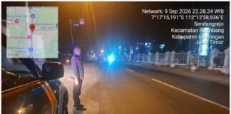 Berikan Rasa Aman Personil Polsek Ngimbang Gelar Patroli Blue Harkamtibmas Light 4C Di Daerah Rawan