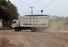 Crossing KM 48 Memanas! FPR PALI Desak Jalur Batu Bara Ditutup: “Rakyat Patuh, Korporasi Malah Manja”