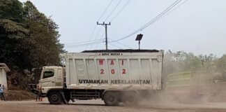 Crossing KM 48 Memanas! FPR PALI Desak Jalur Batu Bara Ditutup: “Rakyat Patuh, Korporasi Malah Manja”