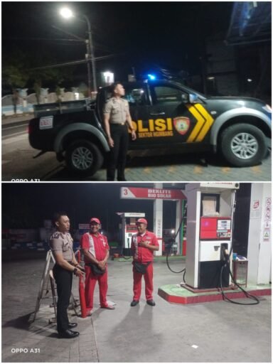 Pastikan Wilayah Ngimbang Kondusif Polsek Ngimbang Gelar Patroli Harkamtibmas Blue Light 4C Di Malam Hari Pastikan Wilayah Ngimbang Kondusif Polsek Ngimbang Gelar Patroli Harkamtibmas Blue Light 4C Di Malam Hari