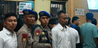 11 ORANG DIAMANKAN DALAM KASUS PENAMBANGAN PASIR ILEGAL DI PANTAI TELUK SEPANG, KOTA BENGKULU.