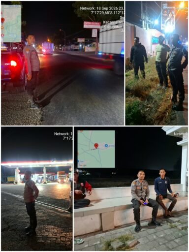 Polsek Ngimbang Guna Cegah Dan Daya Tangkal 4C Gelar Patroli Blue Light Di Malam Hari Polsek Ngimbang Guna Cegah Dan Daya Tangkal 4C Gelar Patroli Blue Light Di Malam Hari