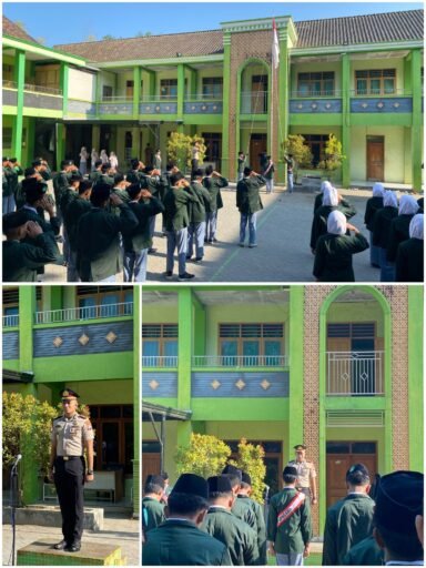 Polsek Ngimbang Gelar “Police Goes To School”, Polisi Jadi Pembina Upacara Di SMK NU AL – Hidayah Polsek Ngimbang Gelar “Police Goes To School”, Polisi Jadi Pembina Upacara Di SMK NU AL – Hidayah